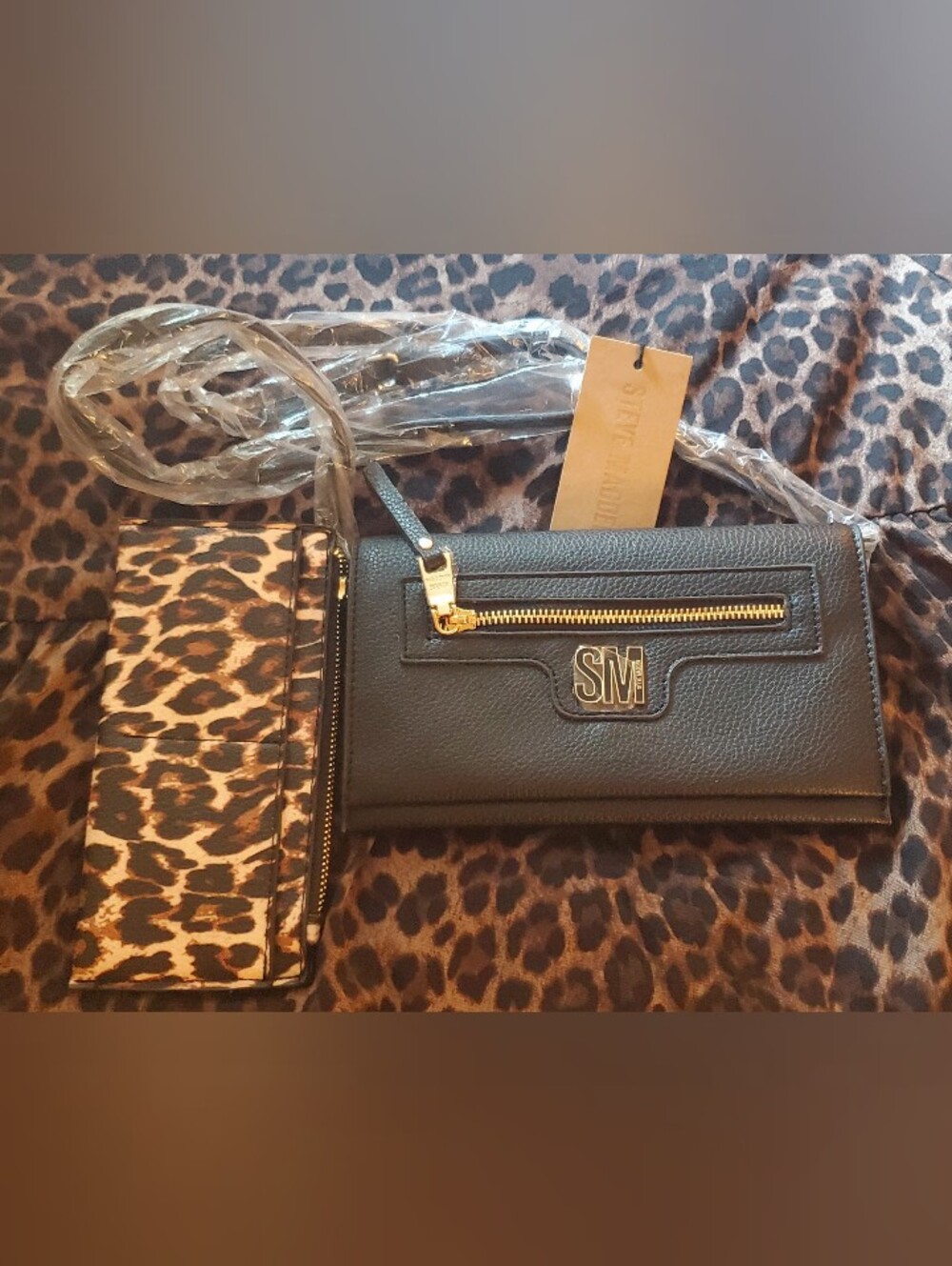 Steve Madden Black Clutch With Leopard Wristlet  NWT - Picture 8 of 9